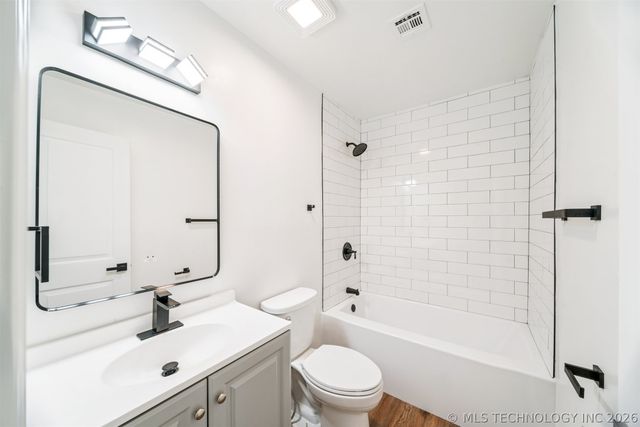 116 W Memphis Street, Broken Arrow, OK 74012