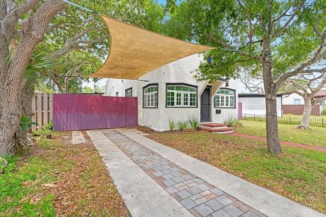 221 N Ocean Breeze, Lake Worth Beach, FL 33460
