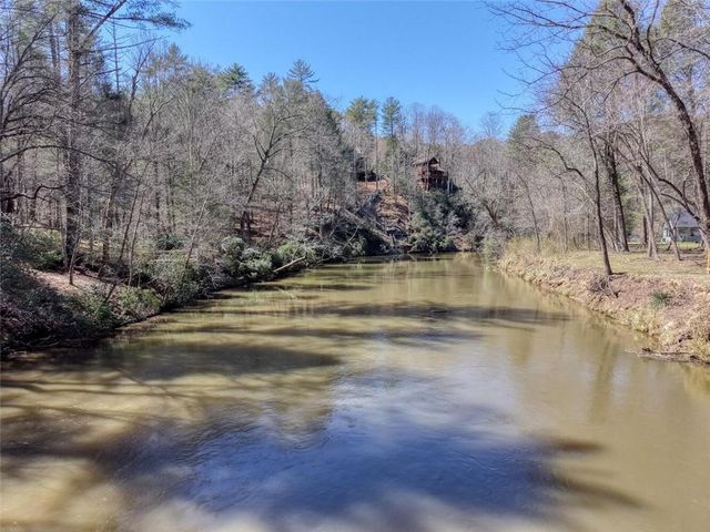 22 Noel Lane, Ellijay, GA 30540