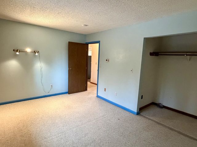 720 WAVES ROAD, Fairbanks, AK 99709