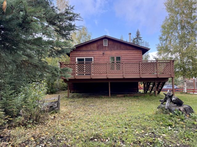 720 WAVES ROAD, Fairbanks, AK 99709