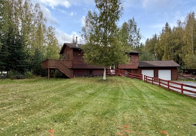 720 WAVES ROAD, Fairbanks, AK 99709