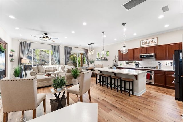 24217 Fawnskin, Corona, CA 92883