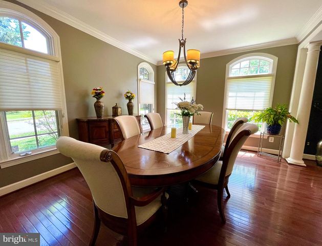 22995 LOIS LN, Brambleton, VA 20148