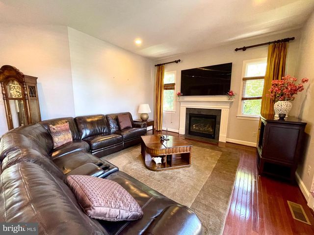 22995 LOIS LN, Brambleton, VA 20148