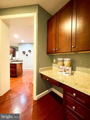 22995 LOIS LN, Brambleton, VA 20148