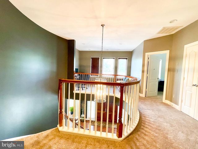 22995 LOIS LN, Brambleton, VA 20148