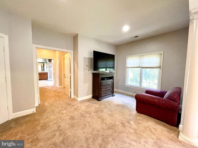 22995 LOIS LN, Brambleton, VA 20148