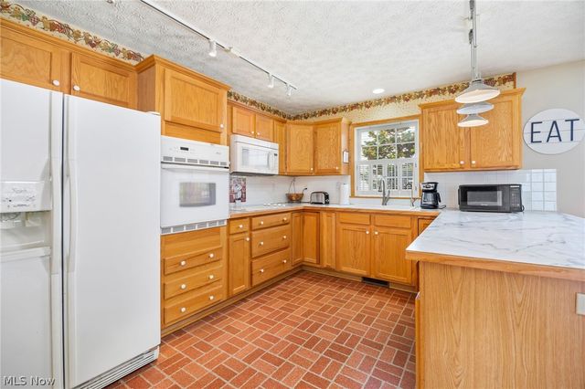249 Waverly Avenue, Wadsworth, OH 44281