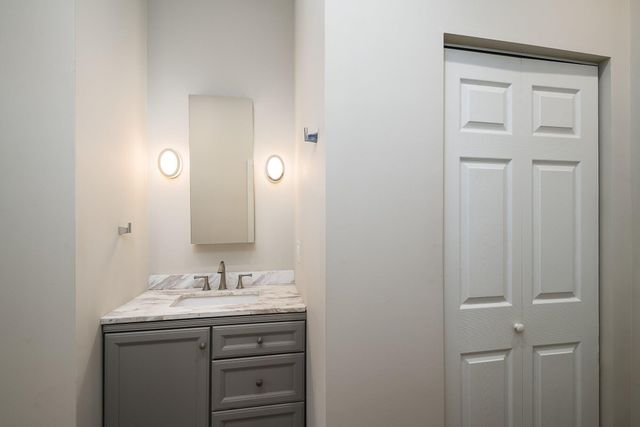 247 N Broadway Street 2, Lexington, KY 40507