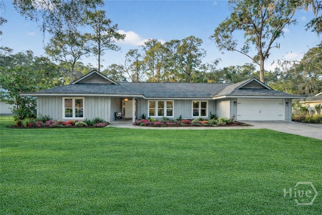 Image 1 of property listing at 105 Mercer Road, Savannah, GA 31411