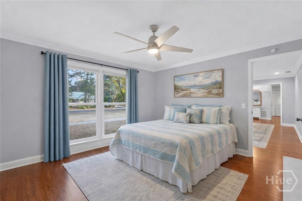 Image 16 of property listing at 105 Mercer Road, Savannah, GA 31411