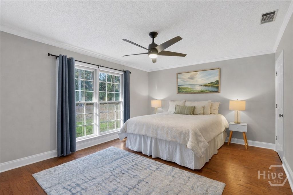 Image 20 of property listing at 105 Mercer Road, Savannah, GA 31411