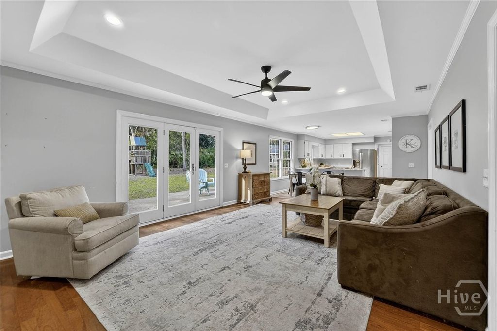 Image 3 of property listing at 105 Mercer Road, Savannah, GA 31411