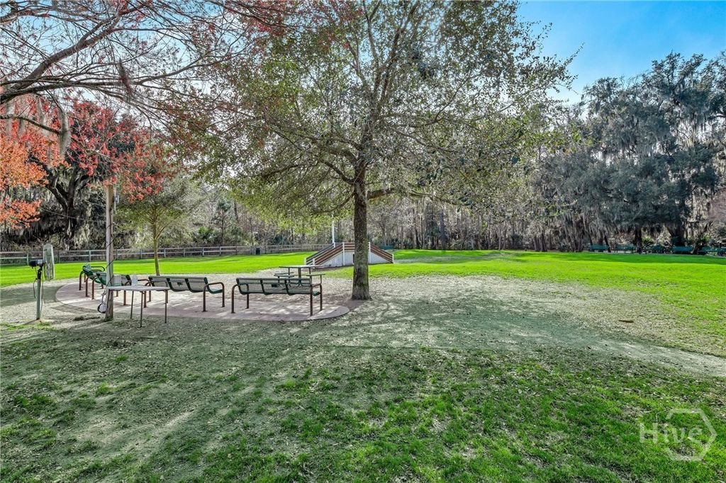 Image 33 of property listing at 105 Mercer Road, Savannah, GA 31411