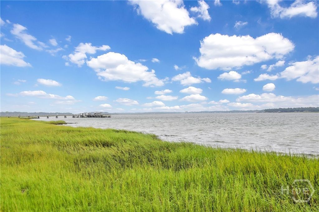 Image 41 of property listing at 105 Mercer Road, Savannah, GA 31411