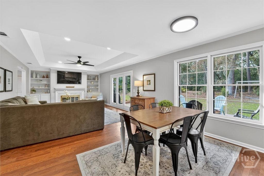 Image 8 of property listing at 105 Mercer Road, Savannah, GA 31411