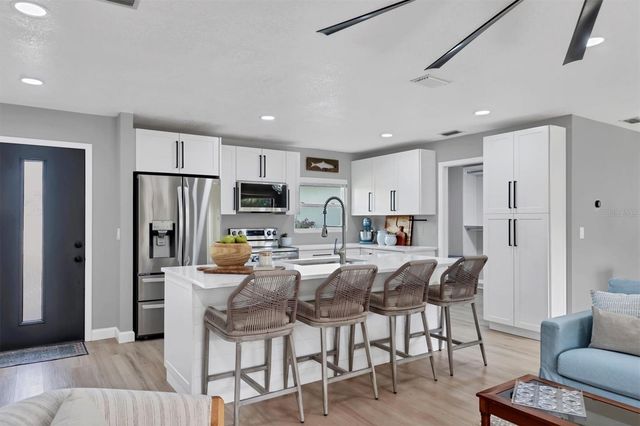 9221 29TH STREET E, Parrish, FL 34219