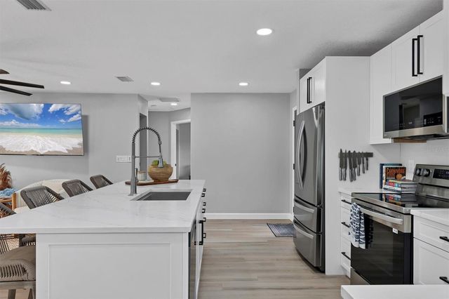 9221 29TH STREET E, Parrish, FL 34219