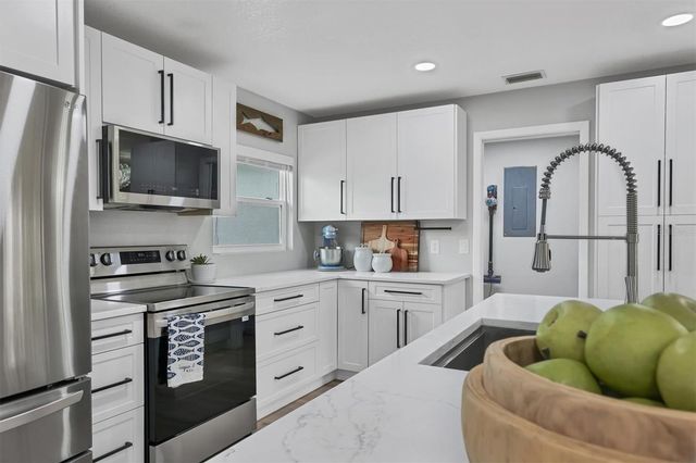 9221 29TH STREET E, Parrish, FL 34219