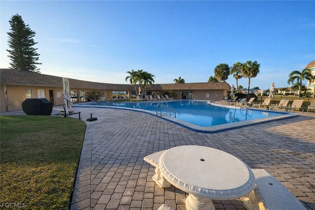 4309 Mariner WAY 405, Fort Myers, FL 33919