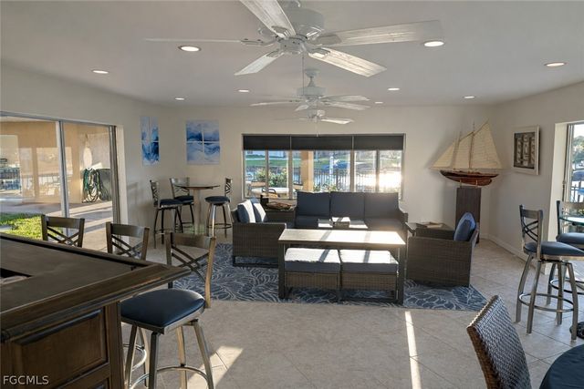 4309 Mariner WAY 405, Fort Myers, FL 33919