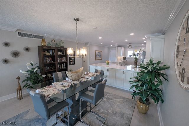 4309 Mariner WAY 405, Fort Myers, FL 33919