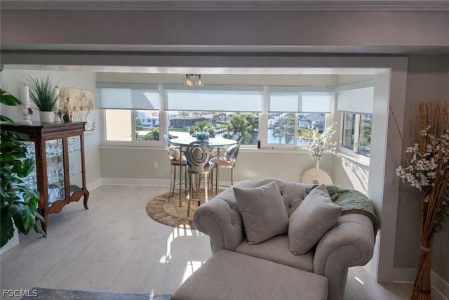 4309 Mariner WAY 405, Fort Myers, FL 33919