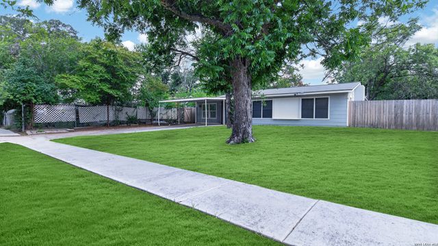 219 LEONIDAS DR, San Antonio, TX 78220