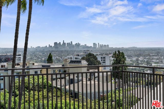1230 Horn Avenue 304, West Hollywood, CA 90069