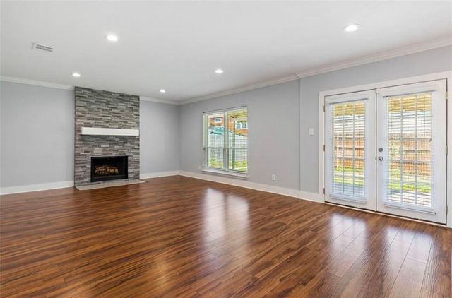 516 Arbor Oak Drive, Grapevine, TX 76051