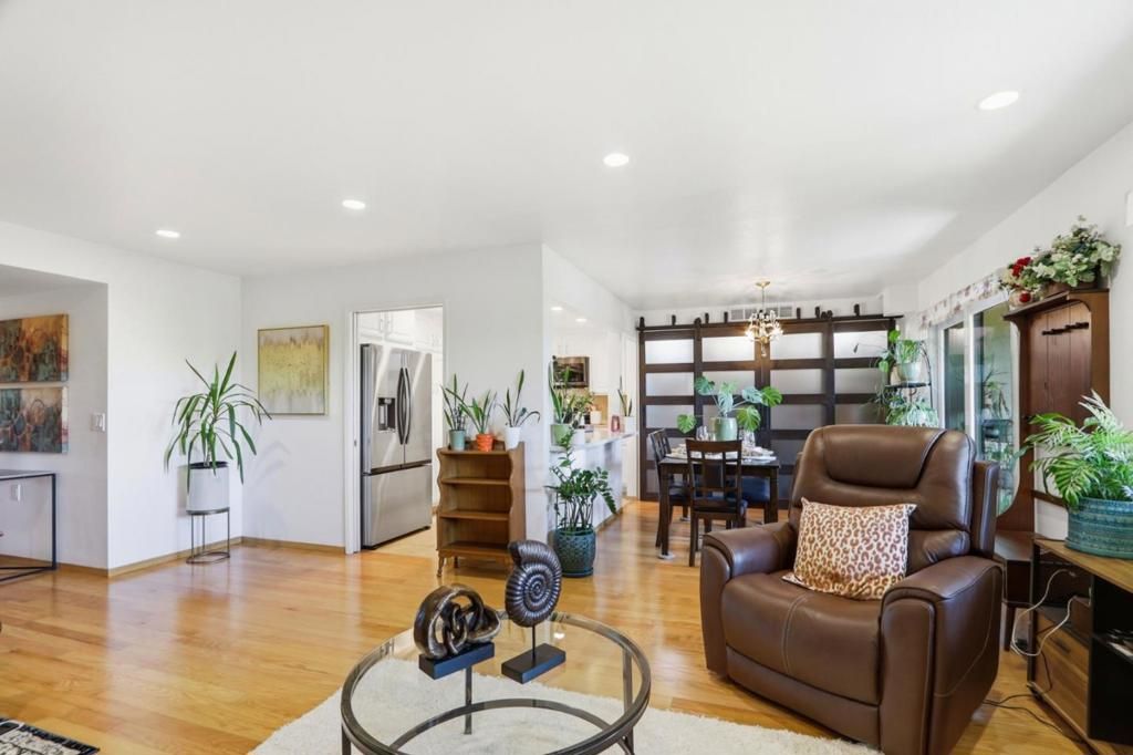 Image 1 of property listing at 5058 Cribari Vale, San Jose, CA 95135