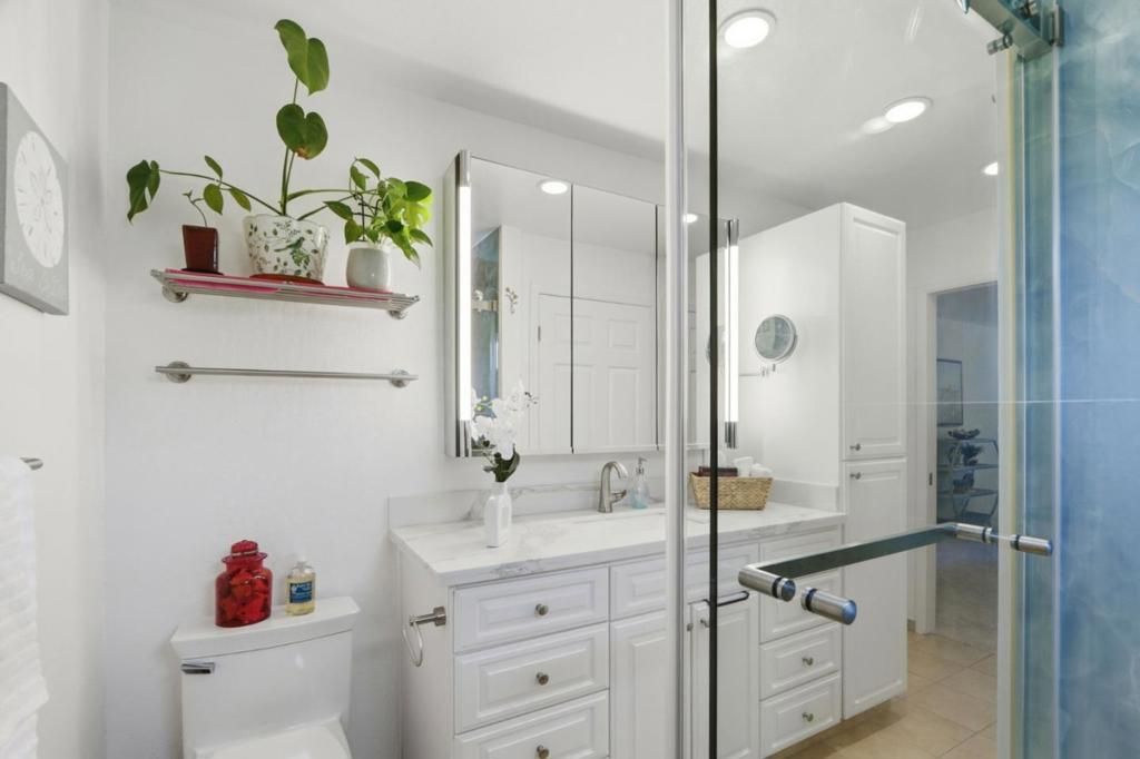 Image 21 of property listing at 5058 Cribari Vale, San Jose, CA 95135