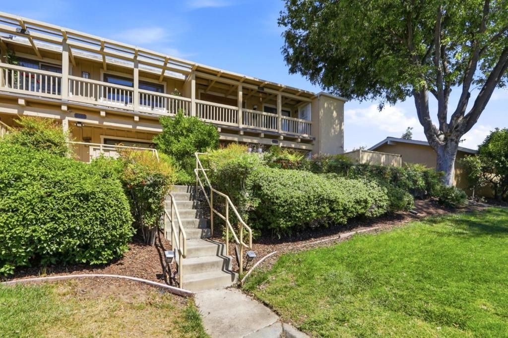 Image 31 of property listing at 5058 Cribari Vale, San Jose, CA 95135