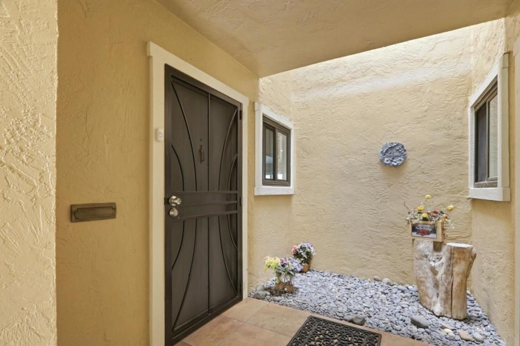 Image 38 of property listing at 5058 Cribari Vale, San Jose, CA 95135