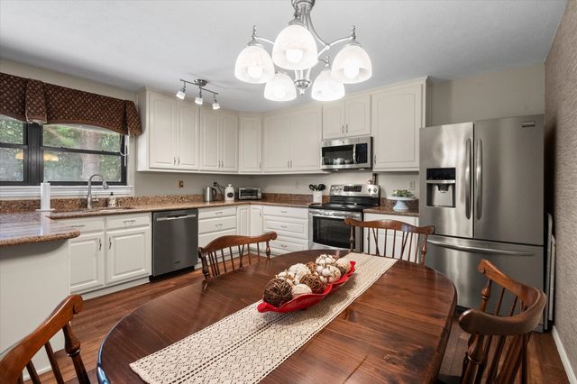 7016 Greenspring Drive, Arlington, TX 76016