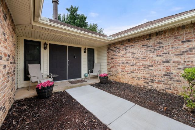 7016 Greenspring Drive, Arlington, TX 76016