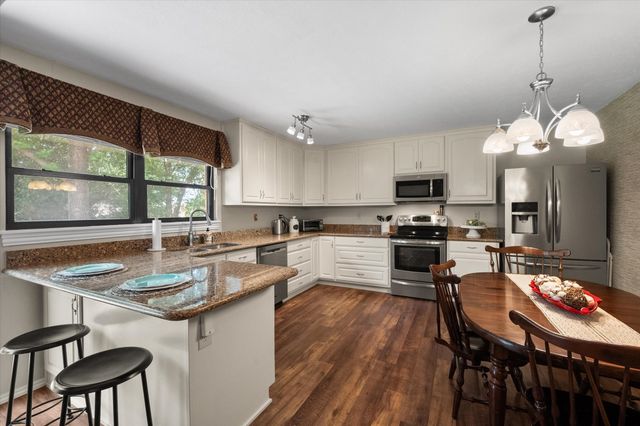 7016 Greenspring Drive, Arlington, TX 76016