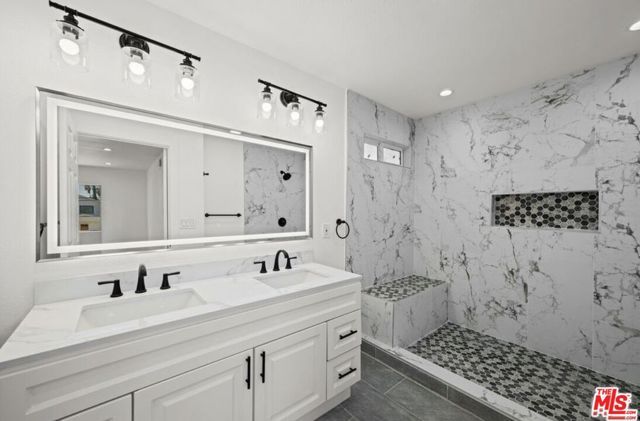 6257 Lindley Avenue, Los Angeles, CA 91335