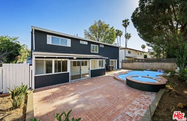 6257 Lindley Avenue, Los Angeles, CA 91335