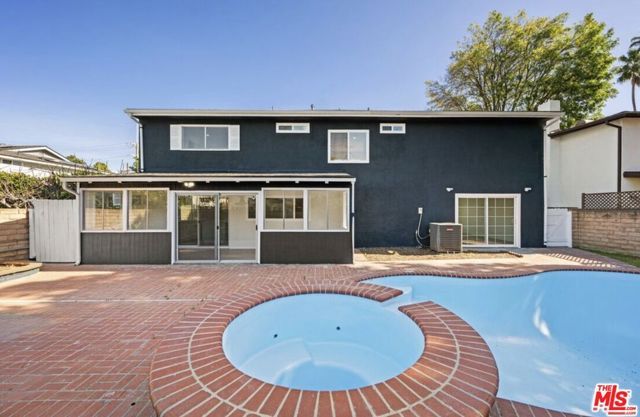 6257 Lindley Avenue, Los Angeles, CA 91335