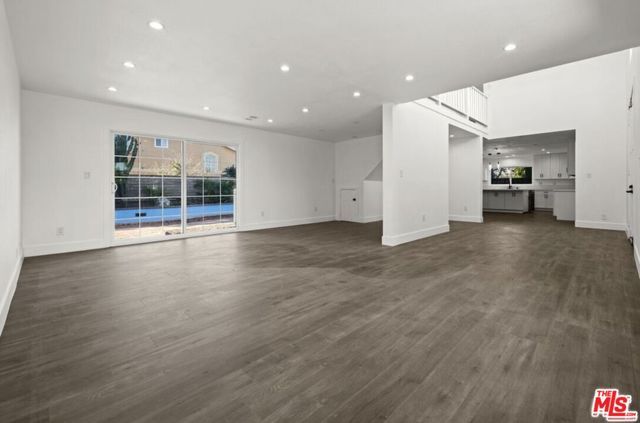 6257 Lindley Avenue, Los Angeles, CA 91335