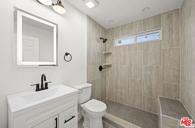 6257 Lindley Avenue, Los Angeles, CA 91335