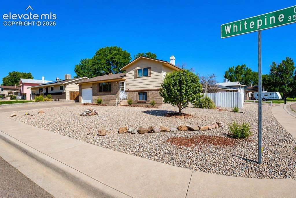 3501 White Pine Court, Pueblo, CO 81005 — exterior