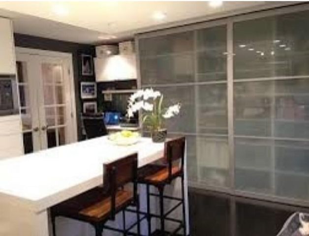 9121 Niles Center Road 2W, Skokie, IL 60076