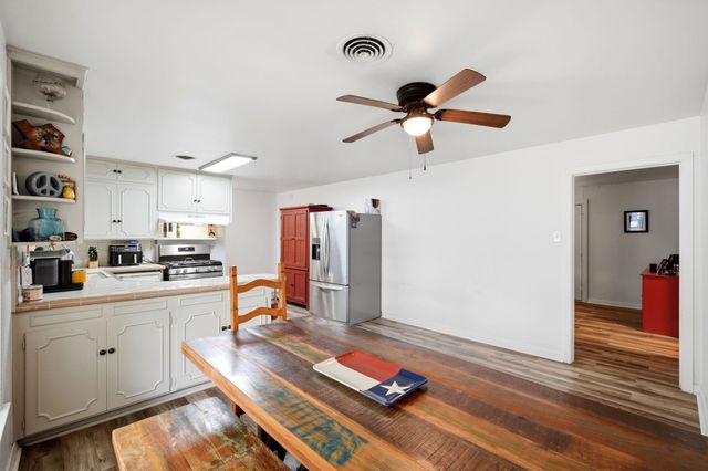 107 Sayles Street, Brenham, TX 77833