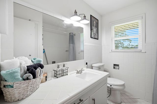 107 Sayles Street, Brenham, TX 77833