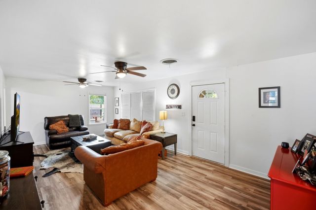 107 Sayles Street, Brenham, TX 77833
