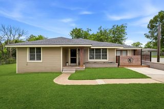 107 Sayles Street, Brenham, TX 77833