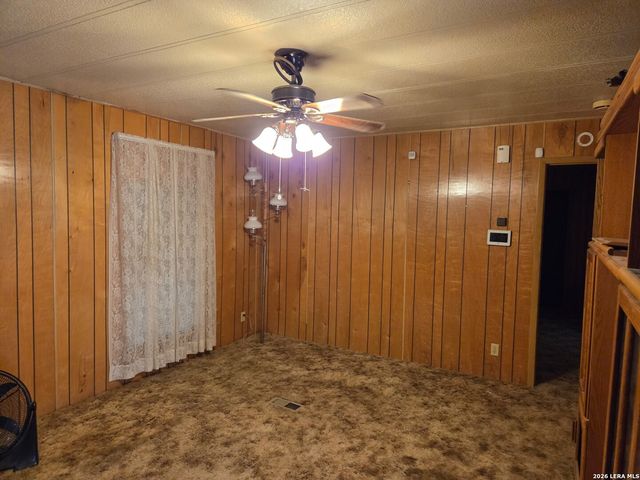 115 TIMBERLINE DR, Bandera, TX 78003